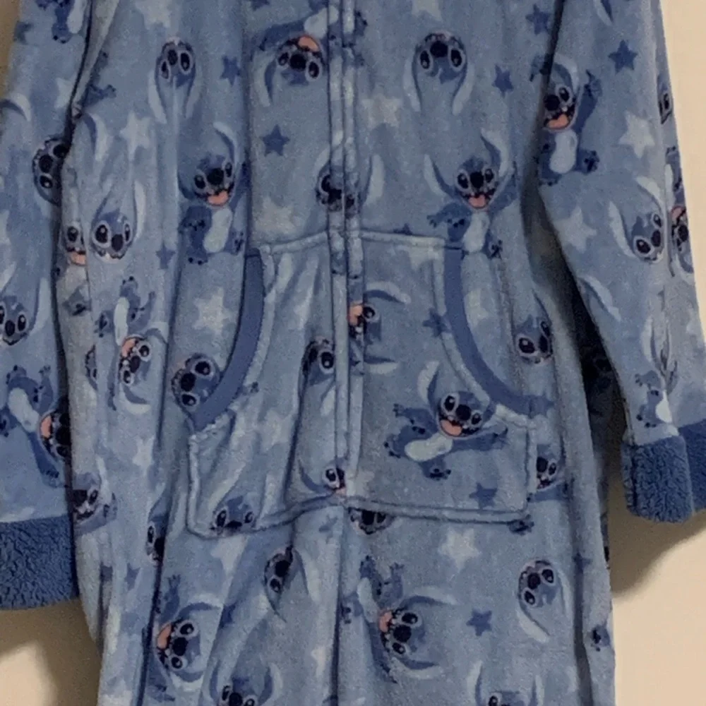 Disney Blue Kids Pajama Set with Character Print - Picture 5 of 5